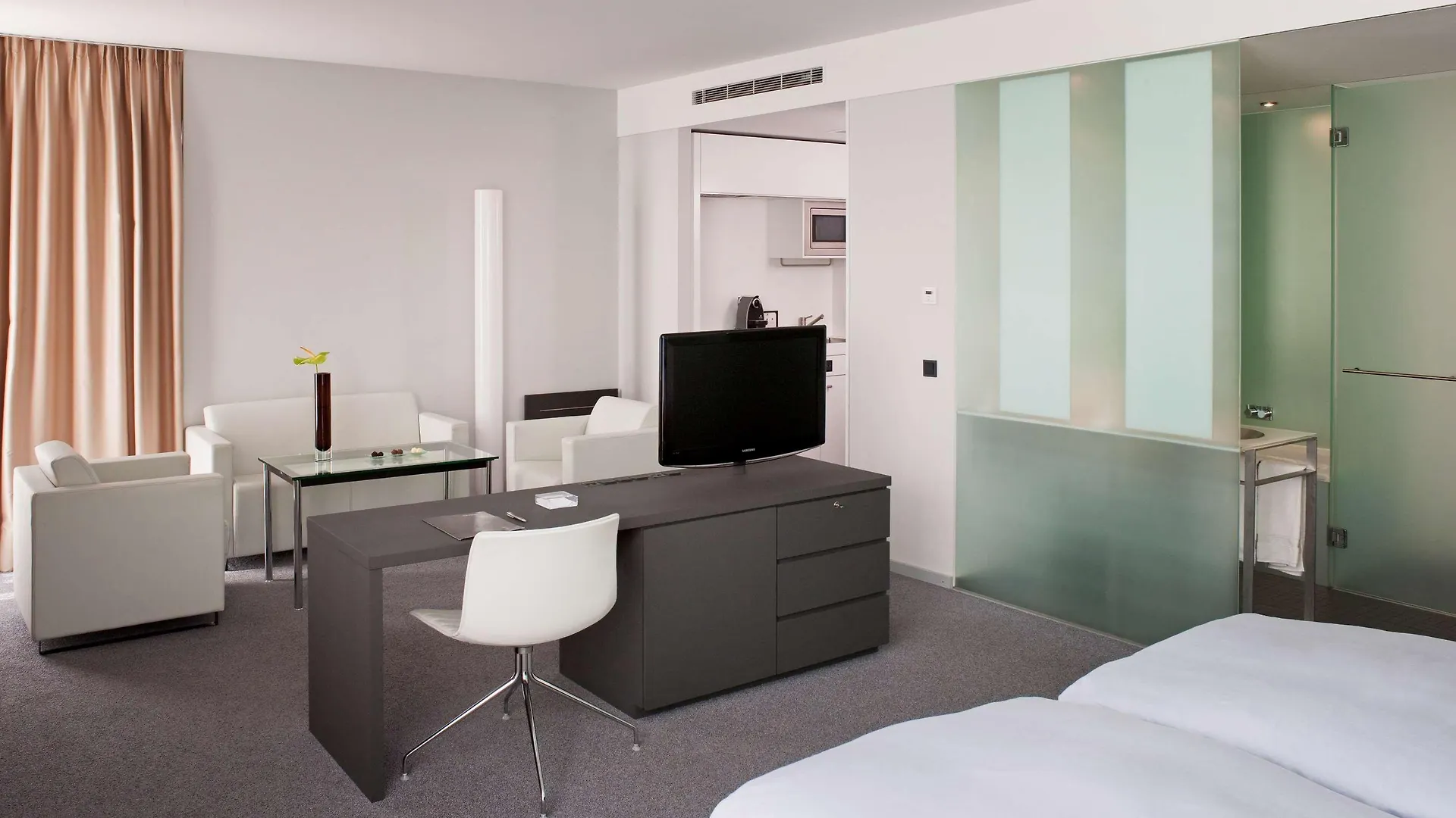 **** Hotel INNSiDE by Meliá Düsseldorf Derendorf Alemania