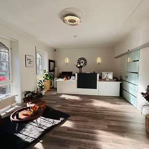 Bff Airport Messe Schlaf - Bed & Breakfast